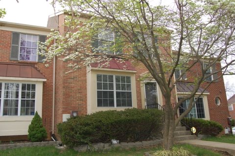 8212 Londonderry Court